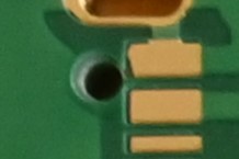 X86-USBCOM-1基板のUSB端子取り付け穴と周囲のランドが近い
